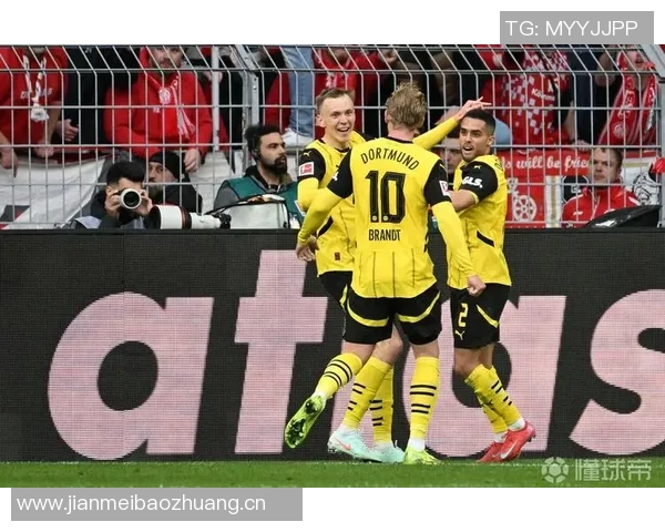 拜尔因轻微肌肉问题缺席多特训练出战黄潜前景不明